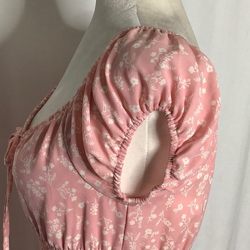 Love Tree Smocked Milkmaid Ditsy Floral Dress Size S - Picture 8 of 14